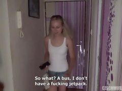 Blondine, Blasen, Hundestellung, Handjob, Dürr, Entkleiden, Tätowierung, Jungendliche (18+)