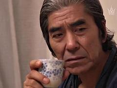 Asiatisch, Grosse titten, Blasen, Besamung, Gehörnter ehemann, Hardcore, Japanische massage, Küssen