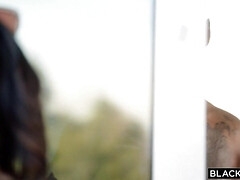 Большой член, Грудастые, Семяизвержение, Ласковые ручки, Межрасовый секс, Натуральные сиськи, Молоденькие, Сиськи