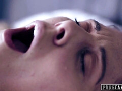 Rondborstig, Vrouw, Vingeren, Hardcore, Masturbatie, Moeder die ik wil neuken, Realiteit, Tieten likken