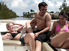 18 ans, Blonde, Brunette brune, Hard, De plein air, Petite femme, Adolescente, Nénés