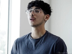 Gros cul, Sucer une bite, Brunette brune, Tir de sperme, Gorge profonde, Hard, Mère que j'aimerais baiser, Mouillée