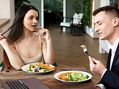 18 años, Culo grande, Verga grande, Mamada, Morena, Estilo perrito, Tetas naturales, Tetas