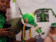 Cunnilingus, Rubia, Universidad, Ffm, Lamidas, Bragas, Fiesta, Trio