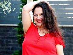 Old and fat babe in red lingerie Andrea Wet plays with a dildo