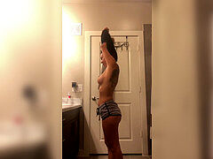 Gros cul, Mère que j'aimerais baiser, Maman, Espionne, Belle mère, Voyeur