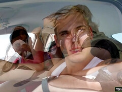 In den arsch, Grosse titten, Kehlenfick, Interrassisch, Transfrau, Tätowierung