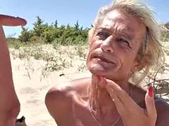 Enthousiasteling, Strand, Brits, Sperma, Vriendin, Hardcore, Rijpe lesbienne, Webcamera