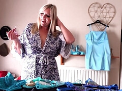 Блондинки, Британки, Грудастые, Мастурбация, Мамочка, Натуральные, Натуральные сиськи, От первого лица