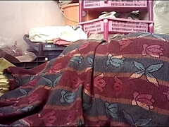 18 летние, Азиатки, Черные, Индианки, Поцелуи, Зрелые, На природе, Тощие