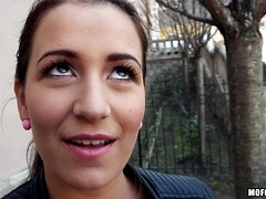 Grosse bite, Gros seins, Sucer une bite, Brunette brune, Hard, Pov, Chatte, Nénés