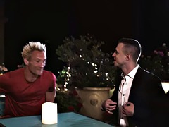 In den arsch, Tussi, Betrug, Doppelpenetration, Würgen, Flotter dreier, Titten, Ehefrau