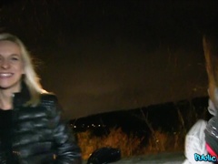 Leie, Betrug, Paar, Hundestellung, Aufs gesicht abspritzen, Handjob, Pov, Öffentlich