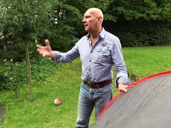 Mamada, Garganta profunda, Penetracion con dedos, Pajear, Lamidas, Tetas naturales, Al aire libre, Adolescente