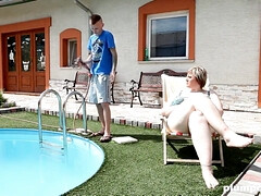 Большие сиськи, Блондинки, Минет, Пухленькие, Фетиш, Хд, Мамочка, На публике