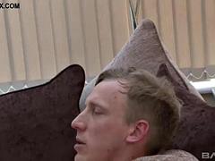 Красотки, Большие сиськи, Минет, Брюнетки, Кончили внутрь, Милф, Сиськи