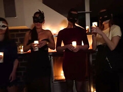 Tussi, Braunhaarige, Familie, Fetisch, Handjob, Orgasmus, Orgie, Schwanger