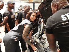 Mamada, Morena, Bukkake, Doble penetracion, Pajear, Interracial, Madres para coger, Orgía