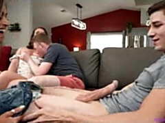 Большие сиськи, Минет, Сперма на лице, Домохозяйки, Милф, Мамочка, Сыновья, Мачеха