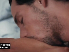 Sucer une bite, Brunette brune, Tir de sperme, Branlette thaïlandaise, Hard, Mère que j'aimerais baiser, Épouse