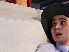 Grosse titten, Blondine, Blasen, Handjob, Lingerie, Ablutschen, Tätowierung, Titten