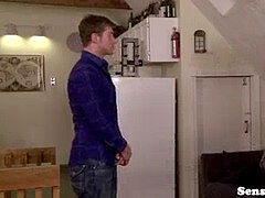 Anaal, Pijpbeurt, Hakken, Aftrekken, Zoenen, Shemale, Kousen, Tatoeage