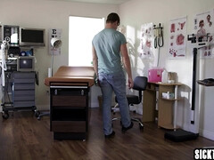 18 летние, Большой член, Большие сиськи, Грудастые, Глубокая глотка, Доктор, В офисе, Жесткий секс