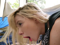 Amateur, Americano, Verga grande, Rubia, Lamidas, Afeitado, Adolescente, Tetas