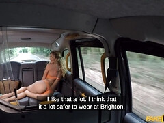 Kont, Badpak, Brits, Fetisj, Likken, Kut duiken, Kort haar, Billekoek