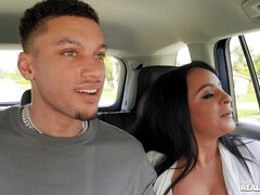 Большая жопа, В машине, Собачьи, Подружка, Мастурбация, Натуральные сиськи, На публике, Тату