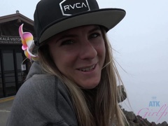 Amateur, Doigter, Petite amie, Orgasme, Pov, Public, Gicler, Nénés