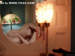 Sucer une bite, Plantureuse, Queue, Poilue, Hd, Lesbienne, Tatouage, Nénés