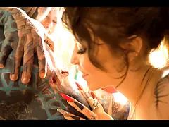 In den arsch, Fetisch, Hd, Lesbisch, Tätowierung