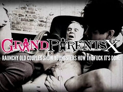 Grosser arsch, Grosser schwanz, Hundestellung, Grossvater, Reif, Milf, Ablutschen, Tätowierung