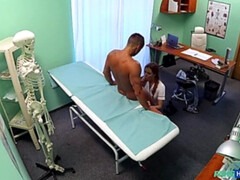 Amateur, Sucer une bite, Couple, Médecin, En levrette, Léchez, Infirmière, Bureau