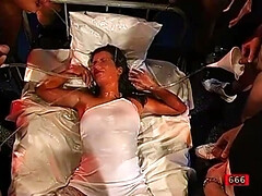 Negro, Semen en la boca, Polla, Estilo perrito, Corridas faciales, Grupo, Orinar, Tetas