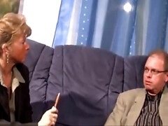 Grote mammen, Blond, Pijpbeurt, Rondborstig, Schattig, Duits, Rijpe lesbienne, Tieten likken