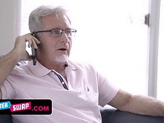 Blonde, Tir de sperme, Le plan cul à quatre, Branlette thaïlandaise, Hd, Orgie, Criant, Adolescente