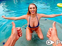 Grosse titten, Blondine, Blasen, Handjob, Lingerie, Natürlichen titten, Pool, Jungendliche (18+)