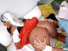 Dormitorio, Culo grande, Tetas grandes, Consolador, Latina, Perforación, Strapon, Tatuaje