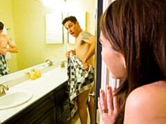 Любители, Спальня, Минет, Латиноамериканки, Натуральные сиськи, Тощие, Молоденькие, Сиськи