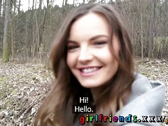 Tsjechisch, Vrouw, Lesbisch, Likken, Natuurlijke tieten, Openbaar, Kut duiken, Zoon