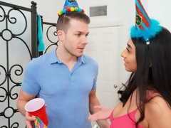 Grosse titten, Braunhaarige, Sperma im mund, Spermaladung, Handjob, Latina, Lecken, Jungendliche (18+)