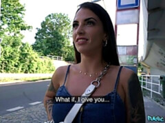 Amateur, Grosse bite, Brunette brune, Mère que j'aimerais baiser, Argent, De plein air, Piercing, Tatouage