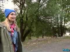 Leie, Blasen, Spermaladung, Hundestellung, Aufs gesicht abspritzen, Handjob, Im freien, Pov