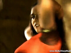 Азиатки, Красотки, Брюнетки, Женщины, Хд, Индианки, Милф, Мамочка