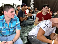 Любители, Минет, Фетиш, Геи, Мускулы, Вечеринка, На публике, Реалити