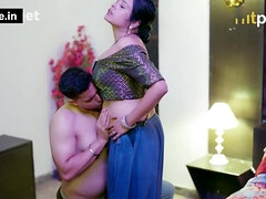 Juicy Indian babe erotic video