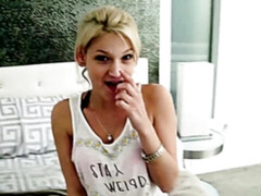 Любители, Блондинки, Минет, Мастурбация, От первого лица, Бритые, Тощие, Молоденькие