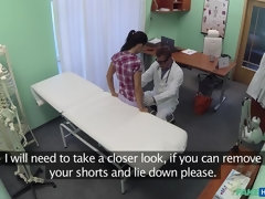 Leie, Arsch, Hundestellung, Fingern, Lesbisch, Lecken, Krankenschwester, Büro